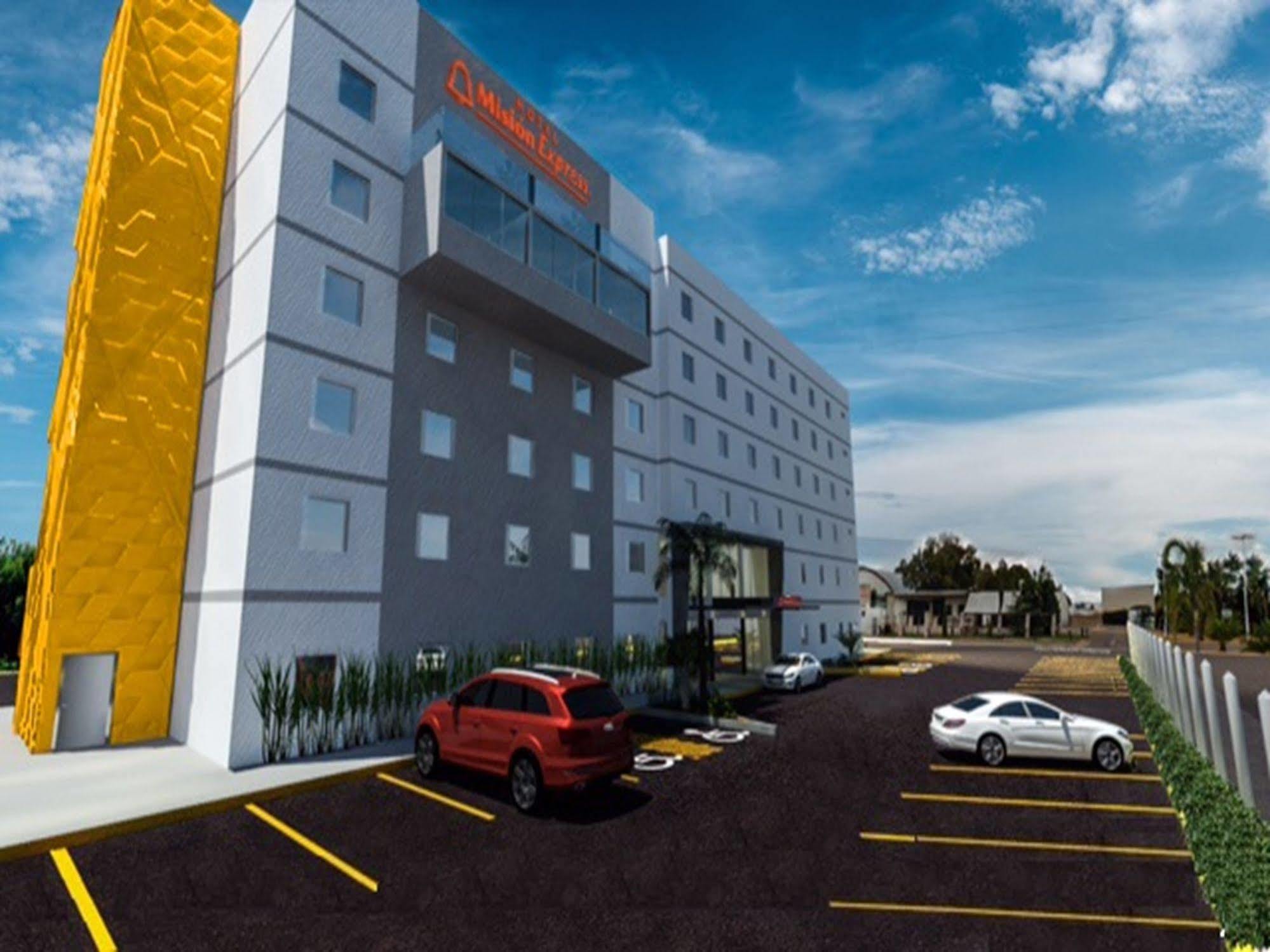 Mision Express Durango Hotel Exterior photo